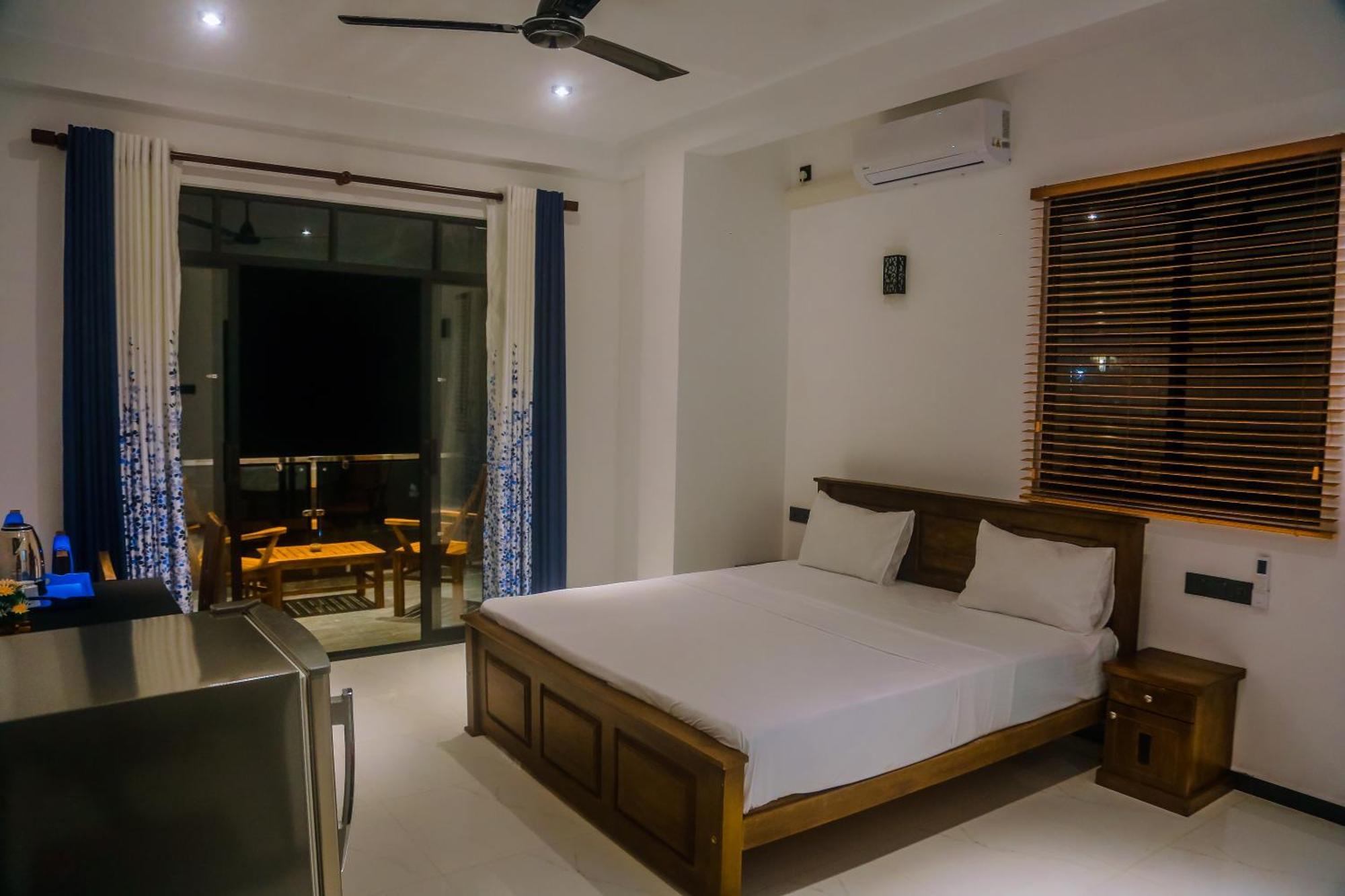 Mirissa Breeze Hotel ภายนอก รูปภาพ