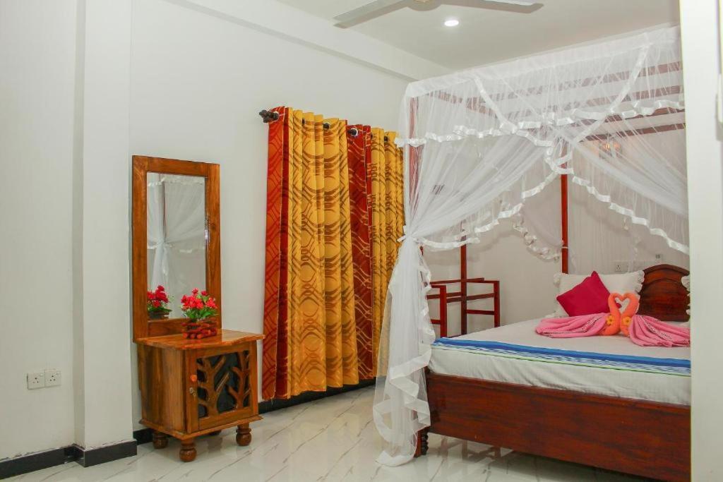 Mirissa Breeze Hotel ภายนอก รูปภาพ